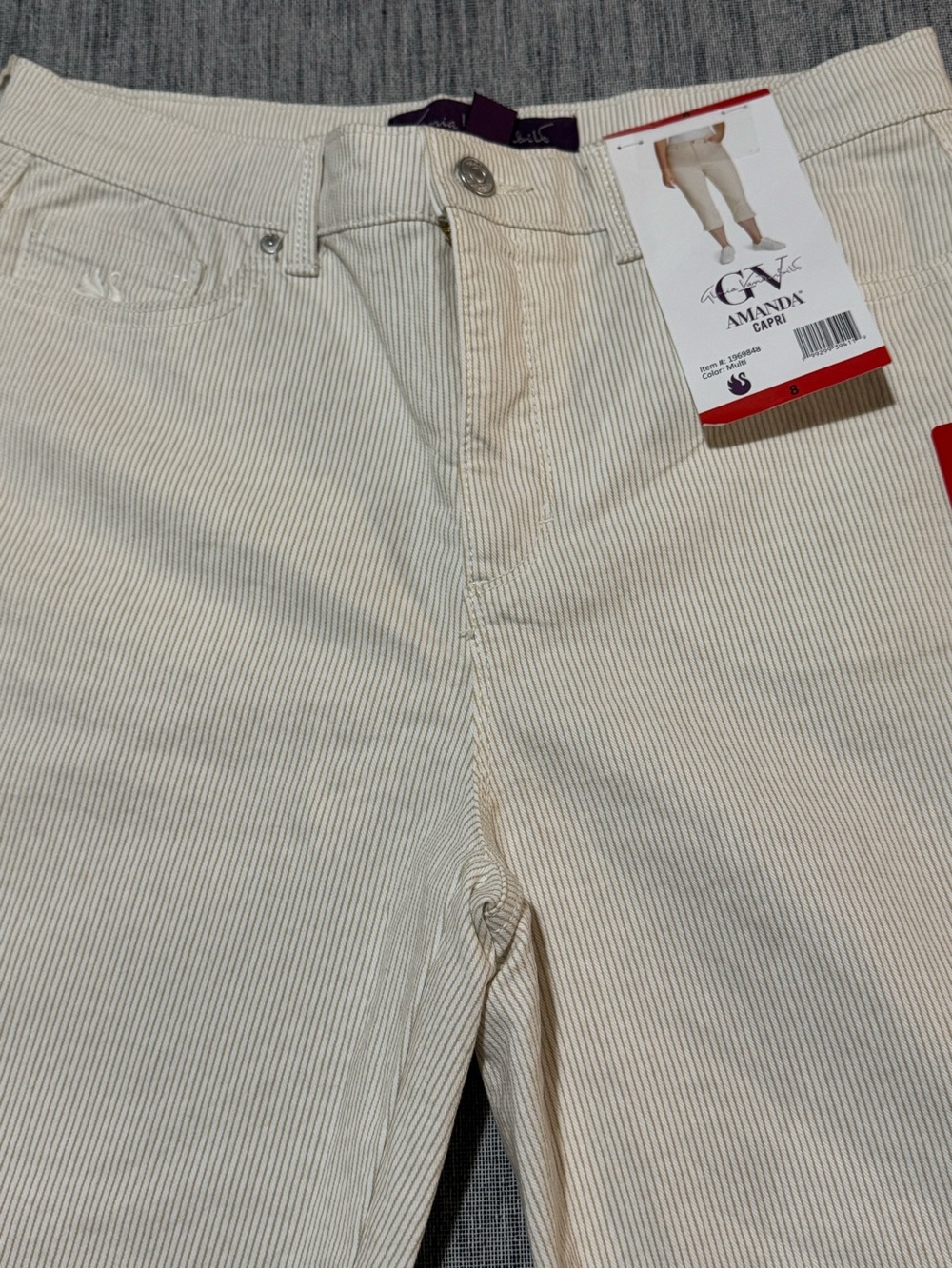 Gloria Vanderbilt Women's Amanda High Waisted 5 Pocket Capri Pant, Multi, 8 - Picture 2 of 4